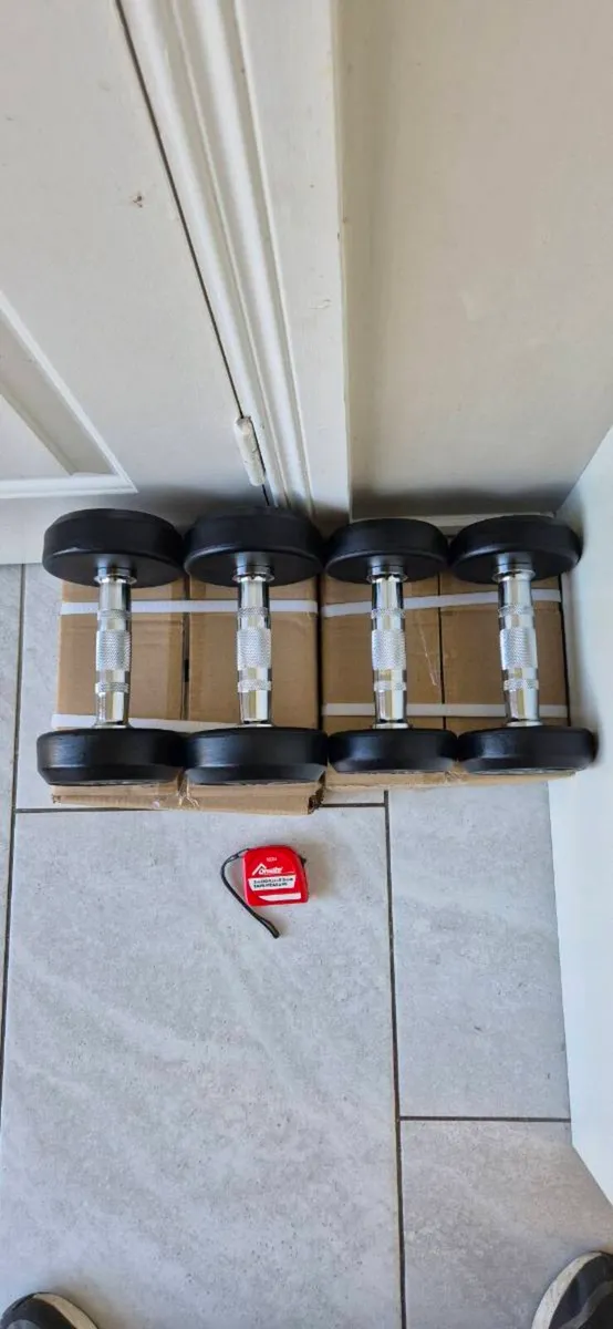 2xbrand new sets of dumbbells - Image 4