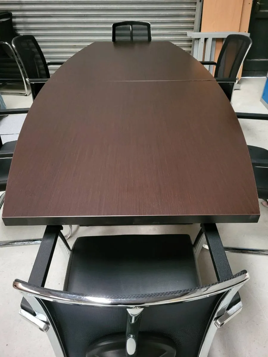 2.7m x 1.2m Boardroom Table & Chairs. - Image 2