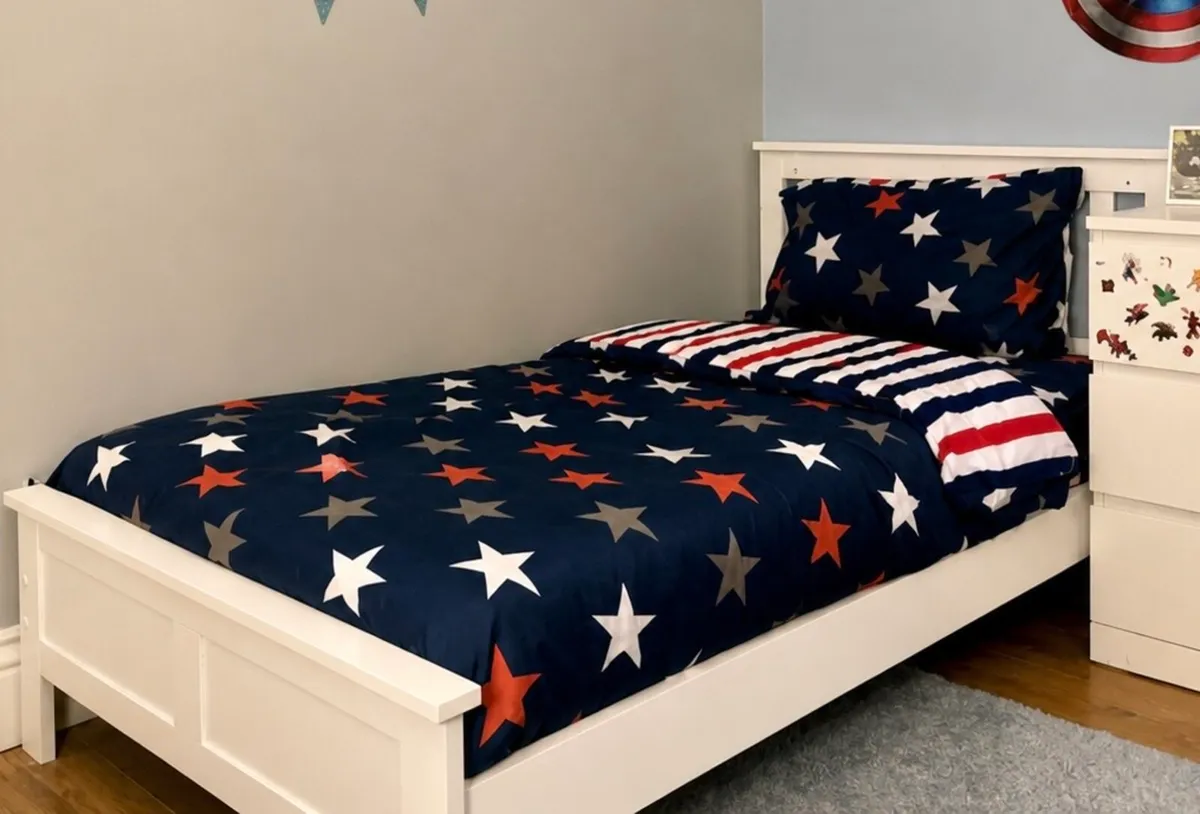 Solid wood white Single bed - Image 3