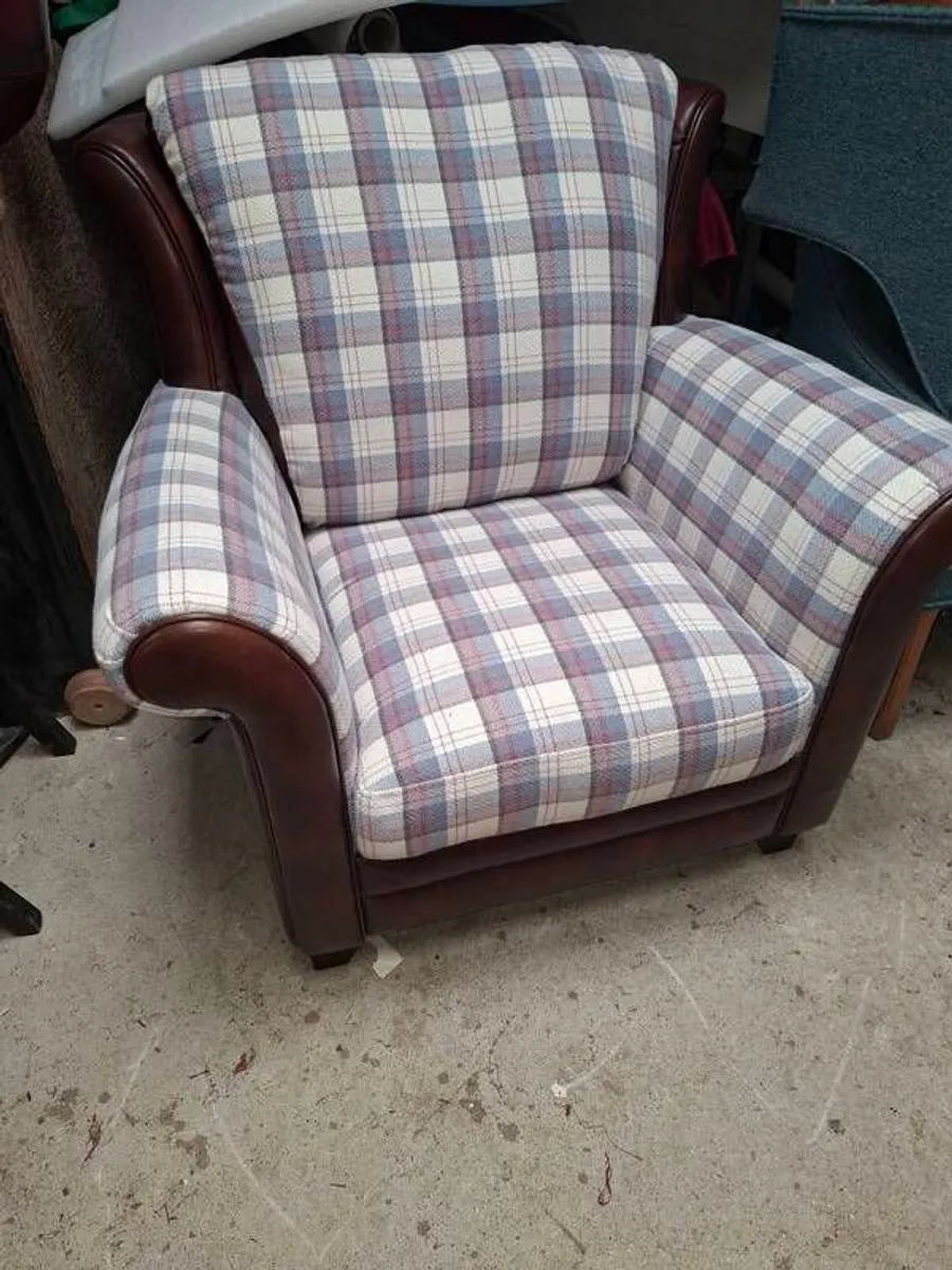 Vintage leather chair with Upholstered fabric twis - Image 4