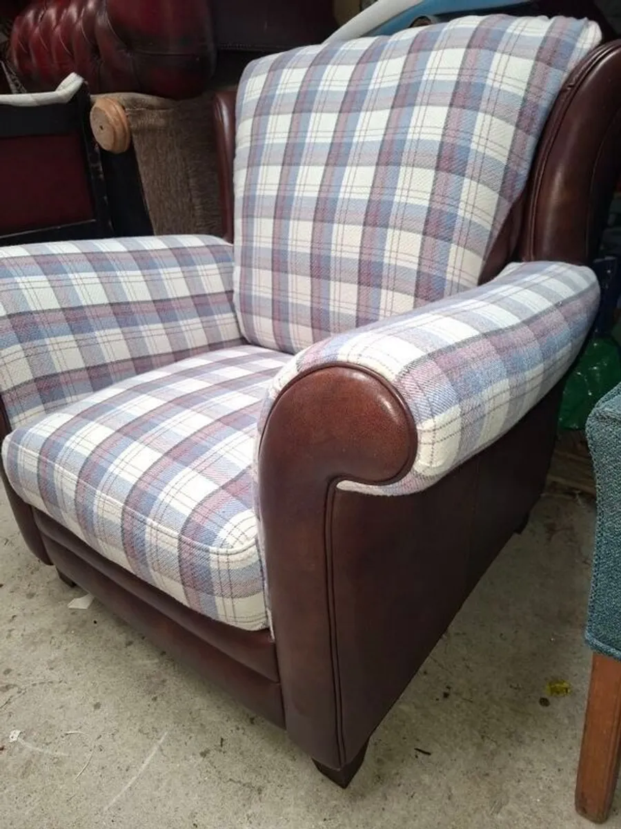 Vintage leather chair with Upholstered fabric twis - Image 2