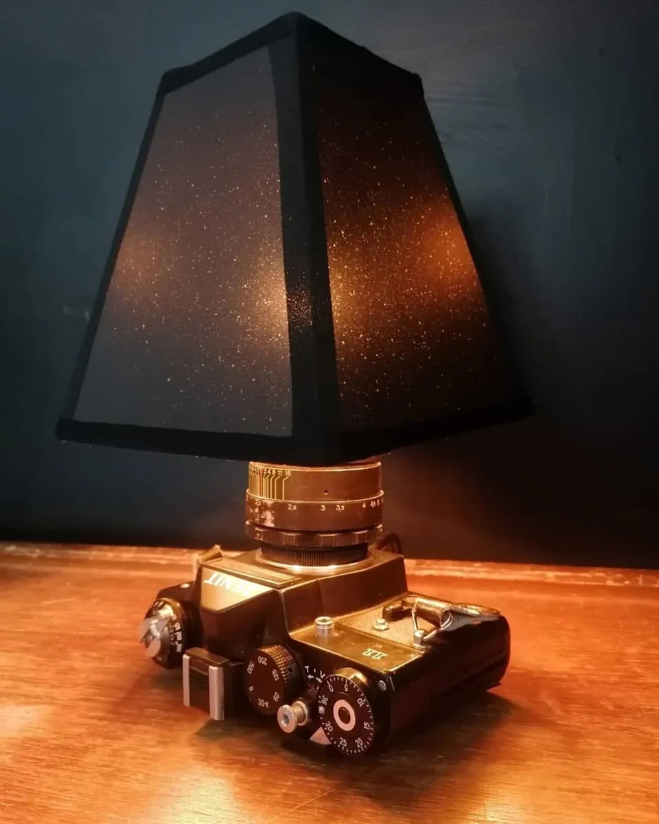 Zenit 11 SLR Camera Lamp. - Image 1