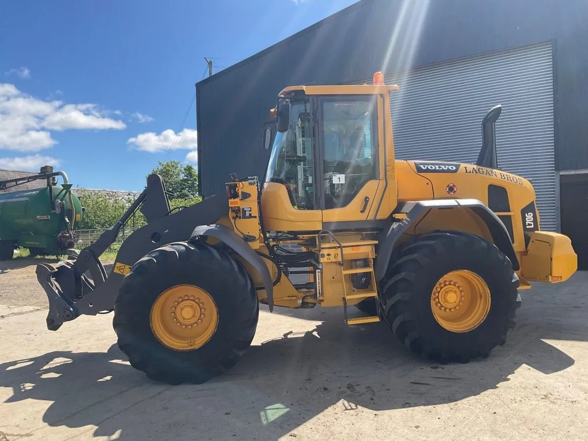 VOLVO L70G ARTICULATED LOADING SHOVEL - Image 4