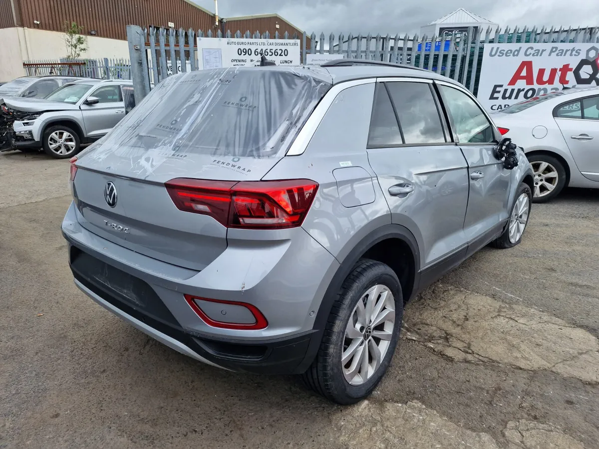 26 VW T-ROC  1.0 TSI (DUSD) FOR BREAKING - Image 4