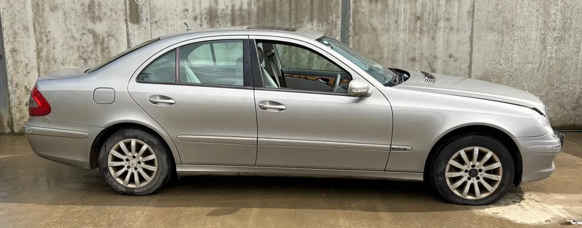 2007 Mercedes Eclass parts - Image 3