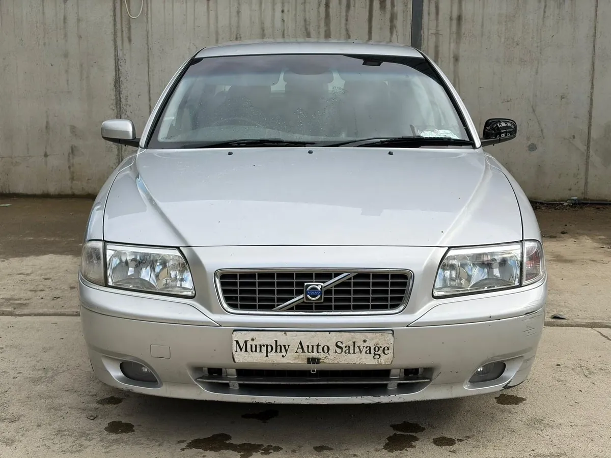 2005 Volvo S80 for parts - Image 1