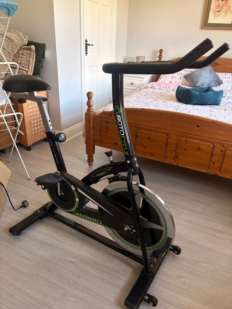 Exercise bike - Image 1