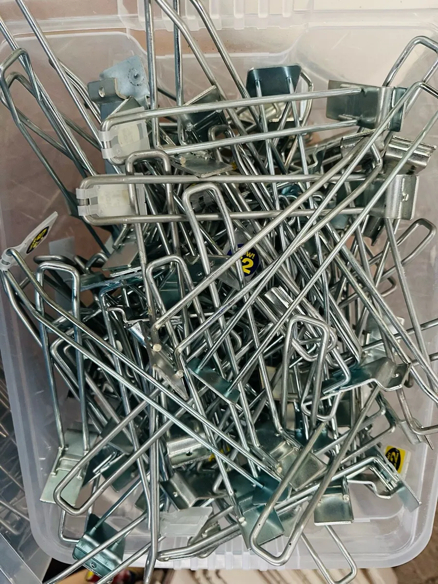 60 CENT SLAT WALL HOOKS SHOP DISPLAY - Image 3