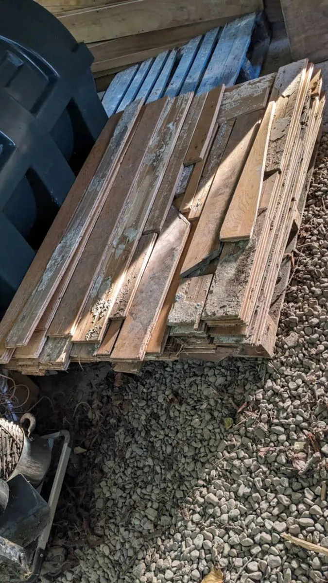 Oak flooring - Image 2