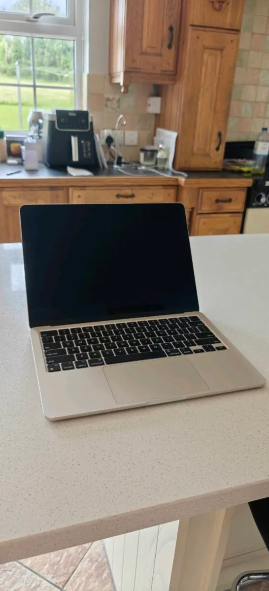Macbook Air M4 24GB - Excellent Condition - Image 3