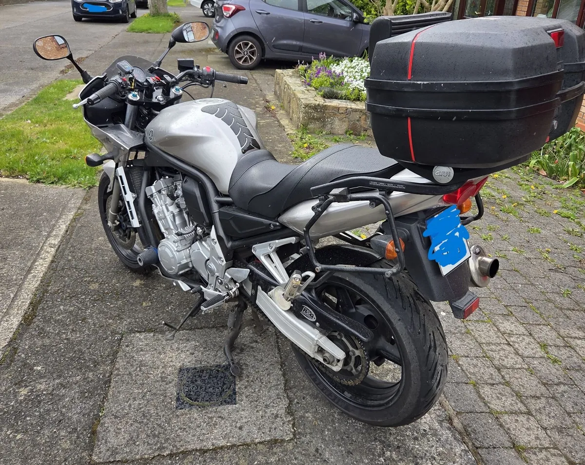 Yamaha Fazer FZS 1000 Silver 2003 - Image 2
