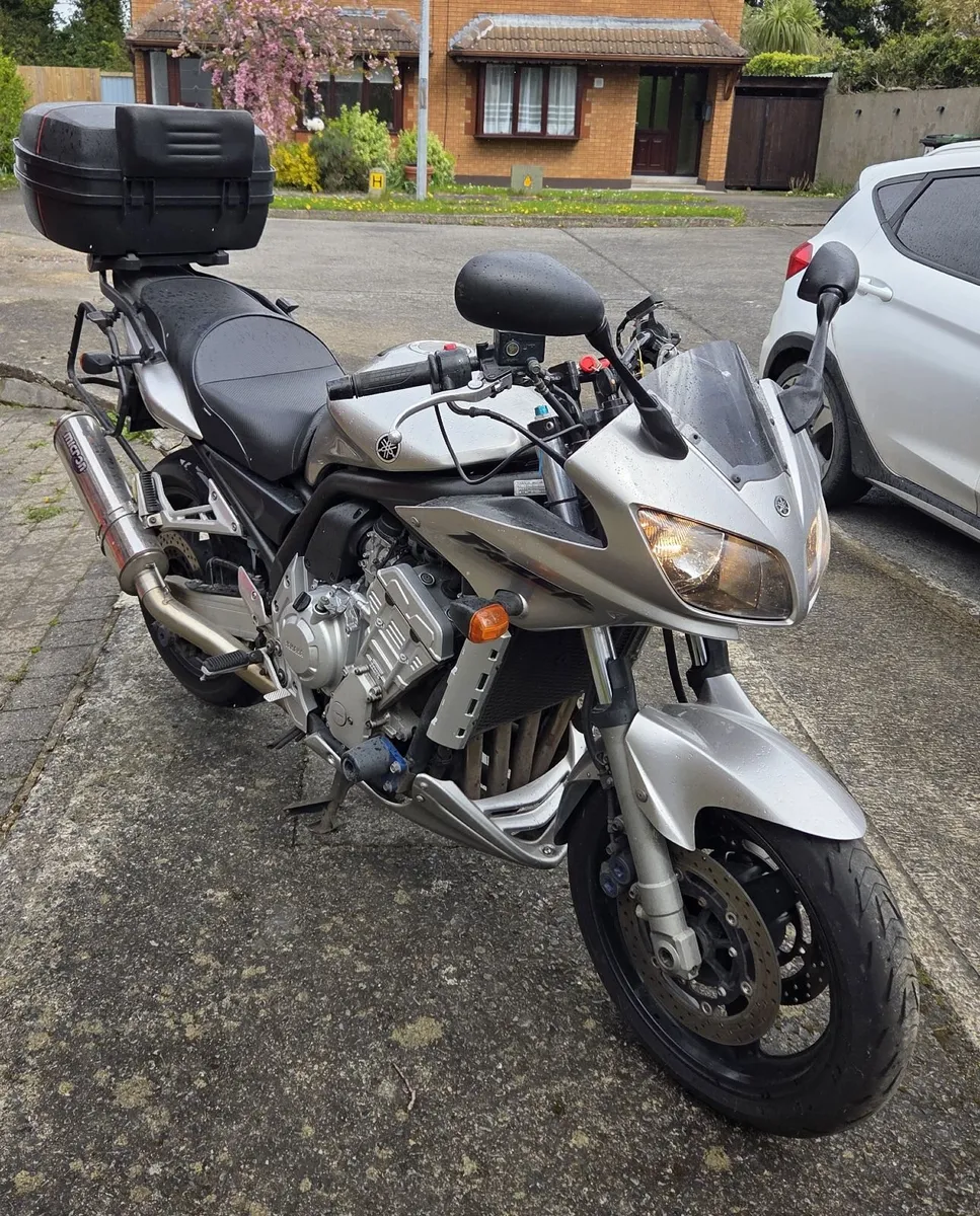 Yamaha Fazer FZS 1000 Silver 2003 - Image 1