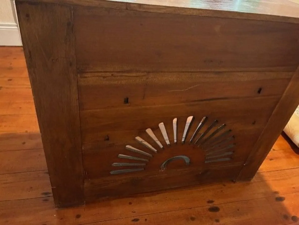 Ornate Table - Image 4