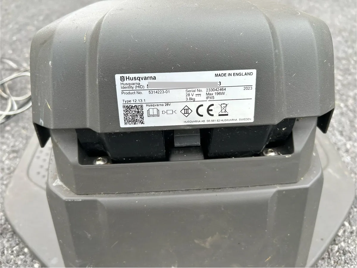 Husqvarna Nera Charging station - Image 4