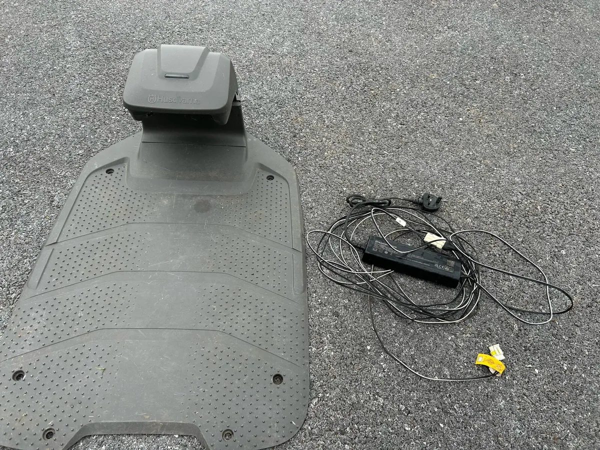 Husqvarna Nera Charging station - Image 2