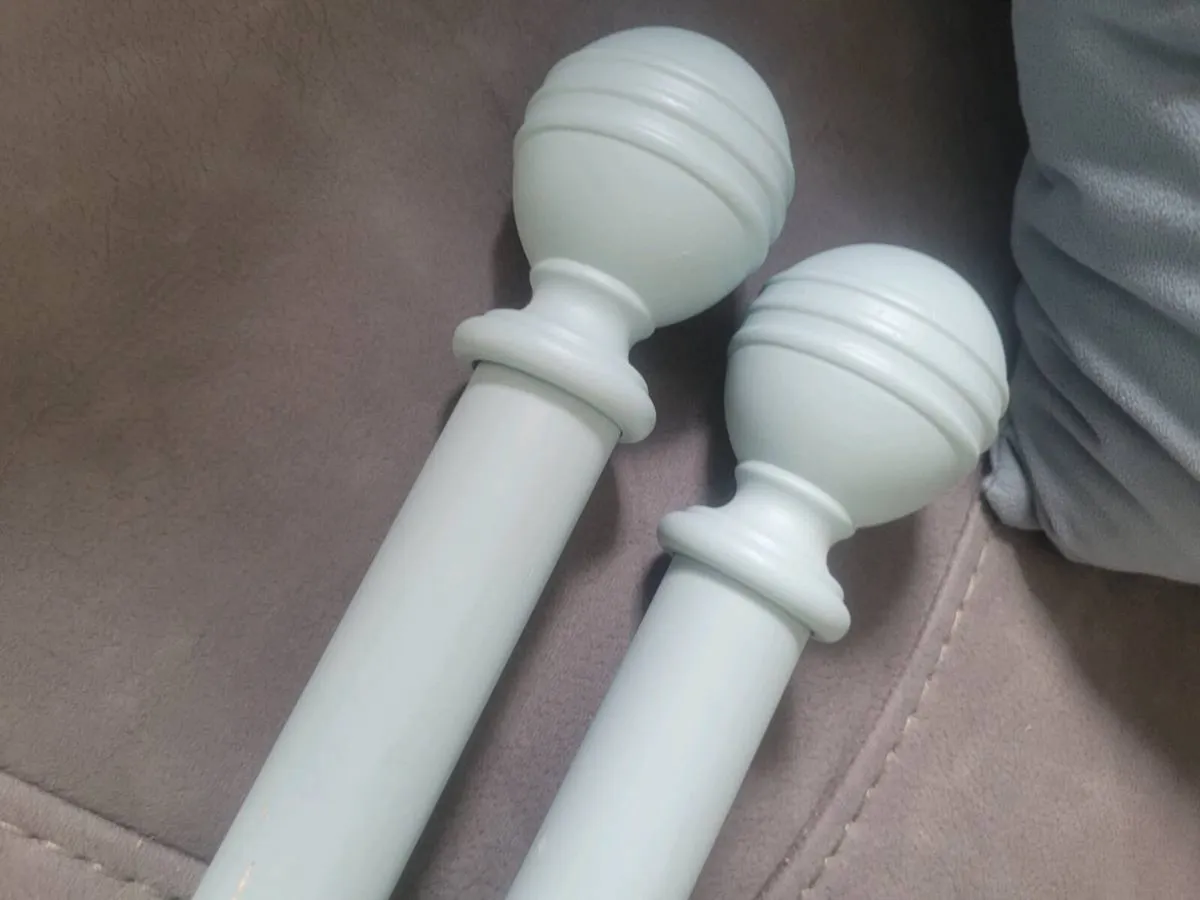 Laura Ashley Curtain Pole. - Image 1