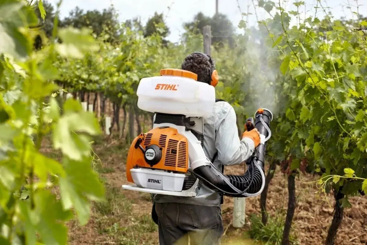 Stihl SR 450 Mist blower - Image 1
