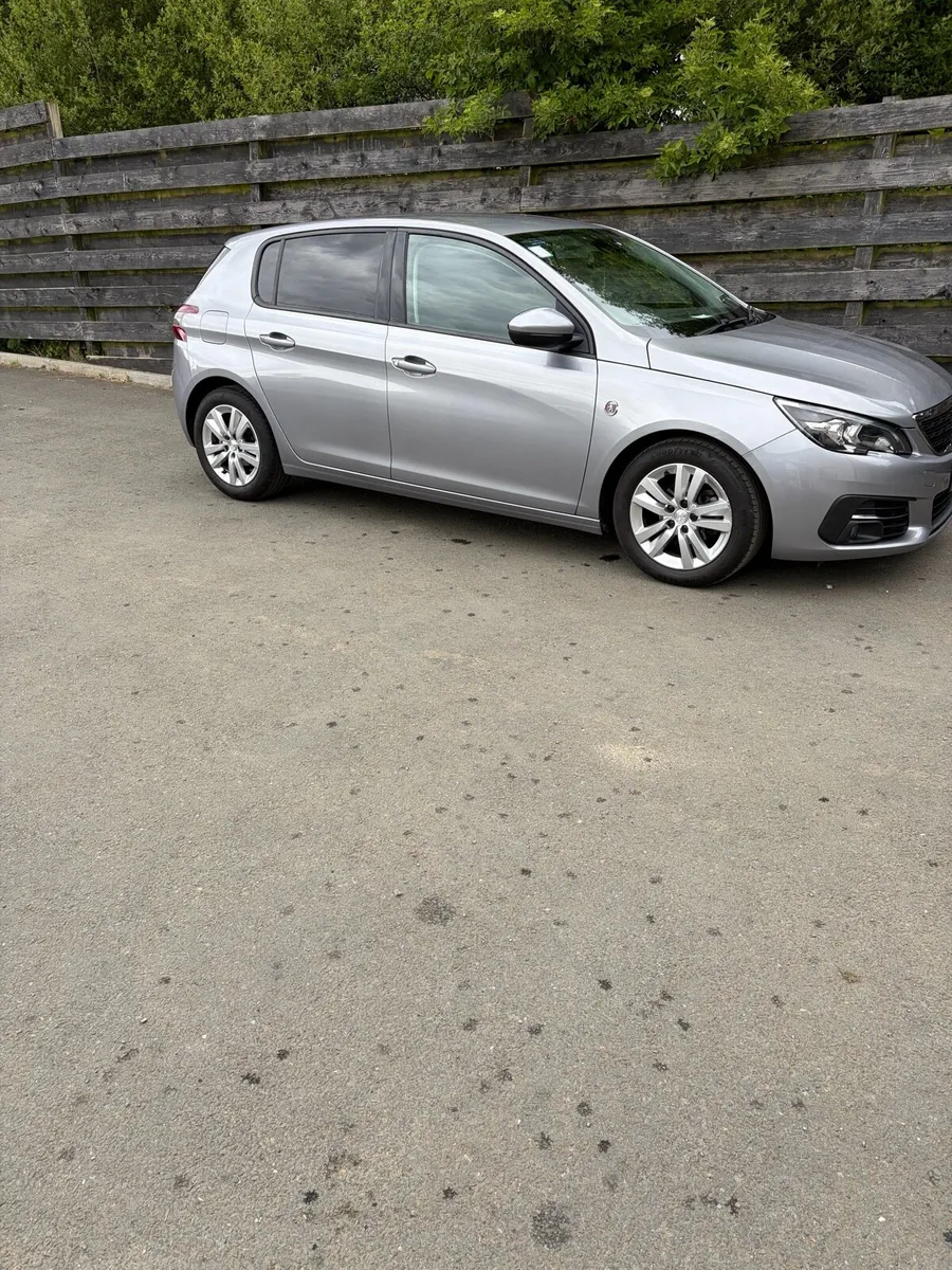 2020 Peugeot 308 active. Car/van. No vat - Image 1