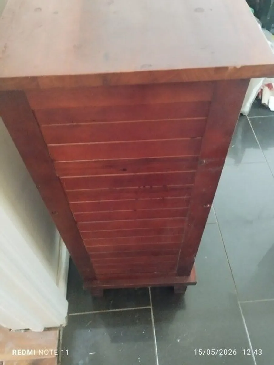 Wine cabinet with storage - Image 4