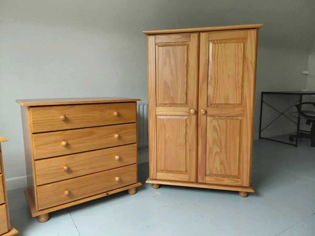 SOLID PINE CHILDRENS FURNITURE SET - Image 2