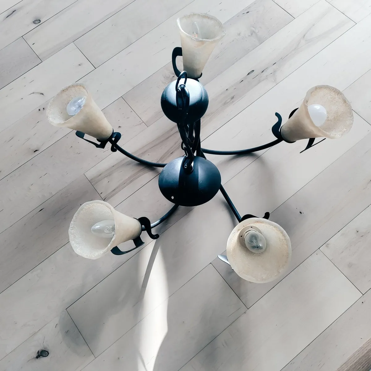 Ceiling light fittings - Image 2