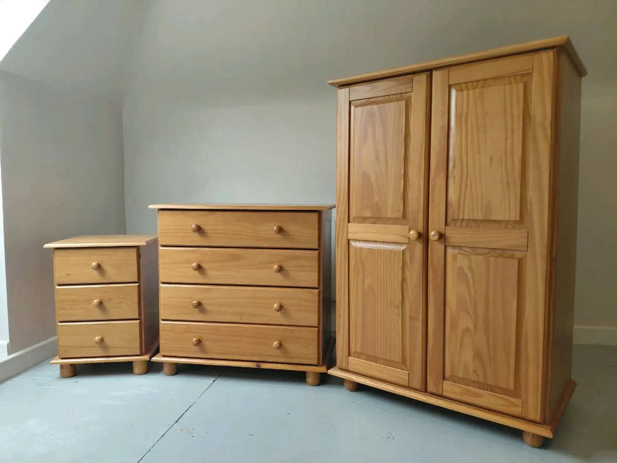 SOLID PINE CHILDRENS FURNITURE SET - Image 1
