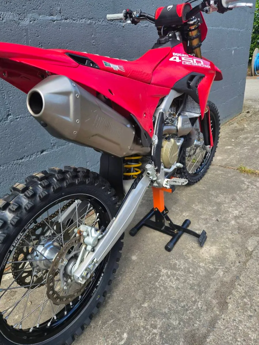 Motocross bike - Image 1