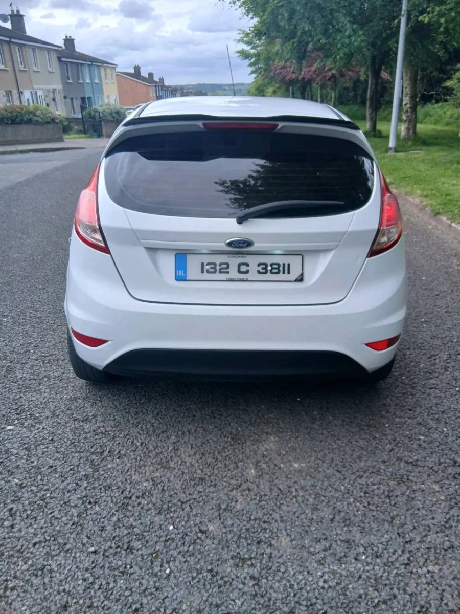 Ford fiesta - Image 4