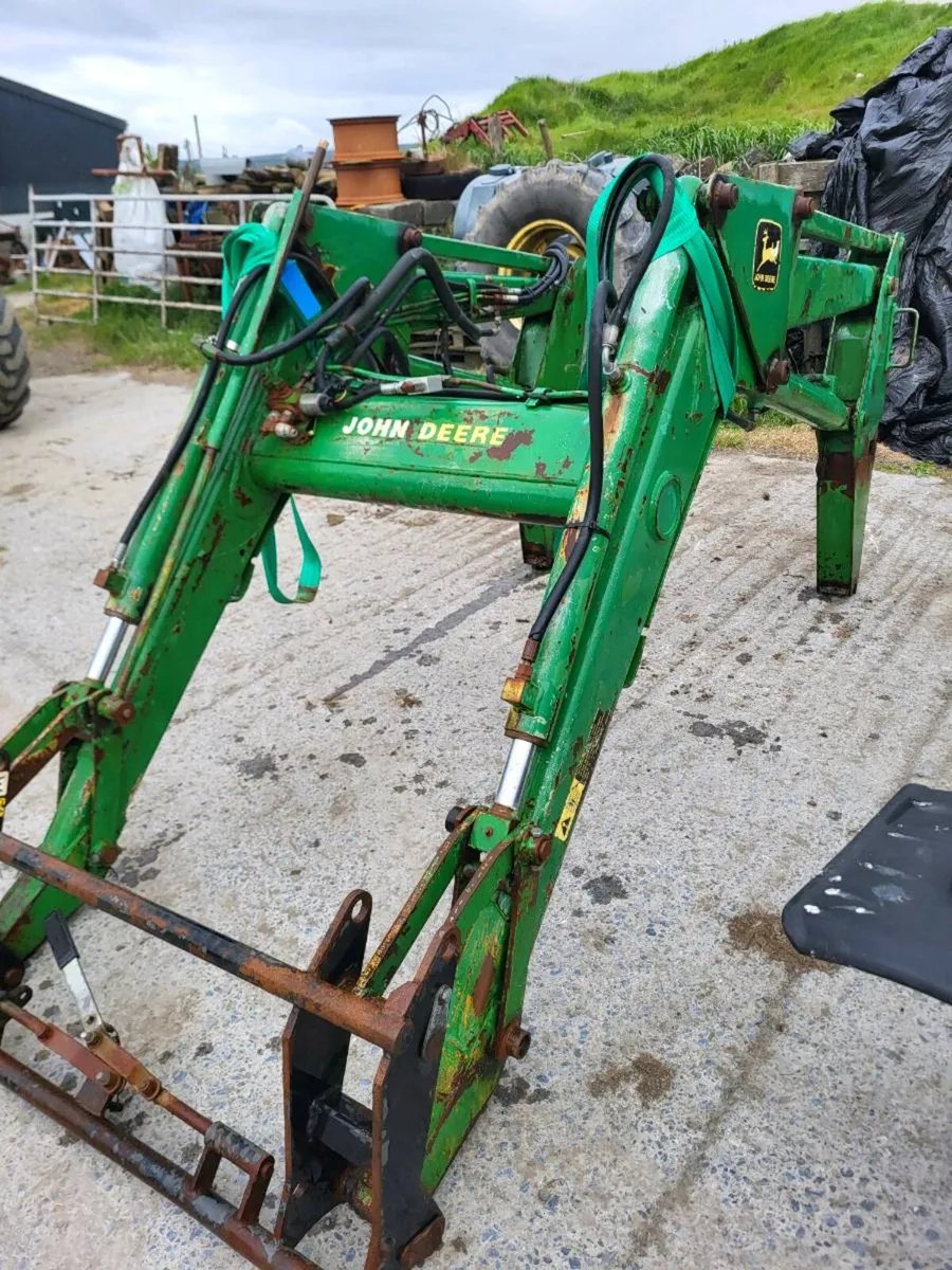 John deere 6cylinder loader - Image 1