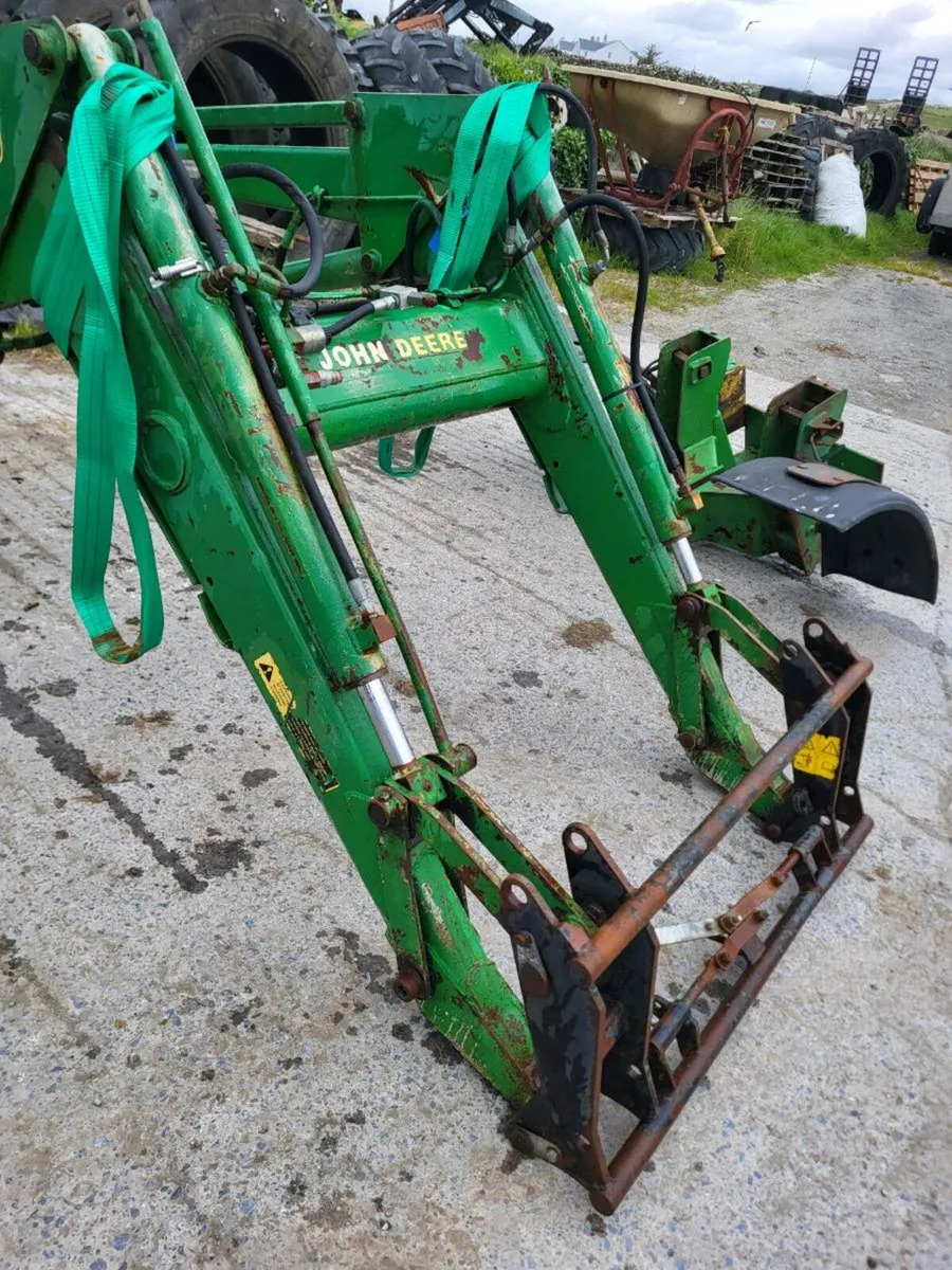 John deere 6cylinder loader - Image 2