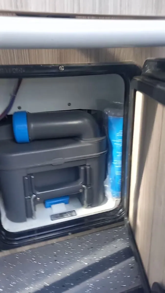 RENAULT CAMPER - Image 3