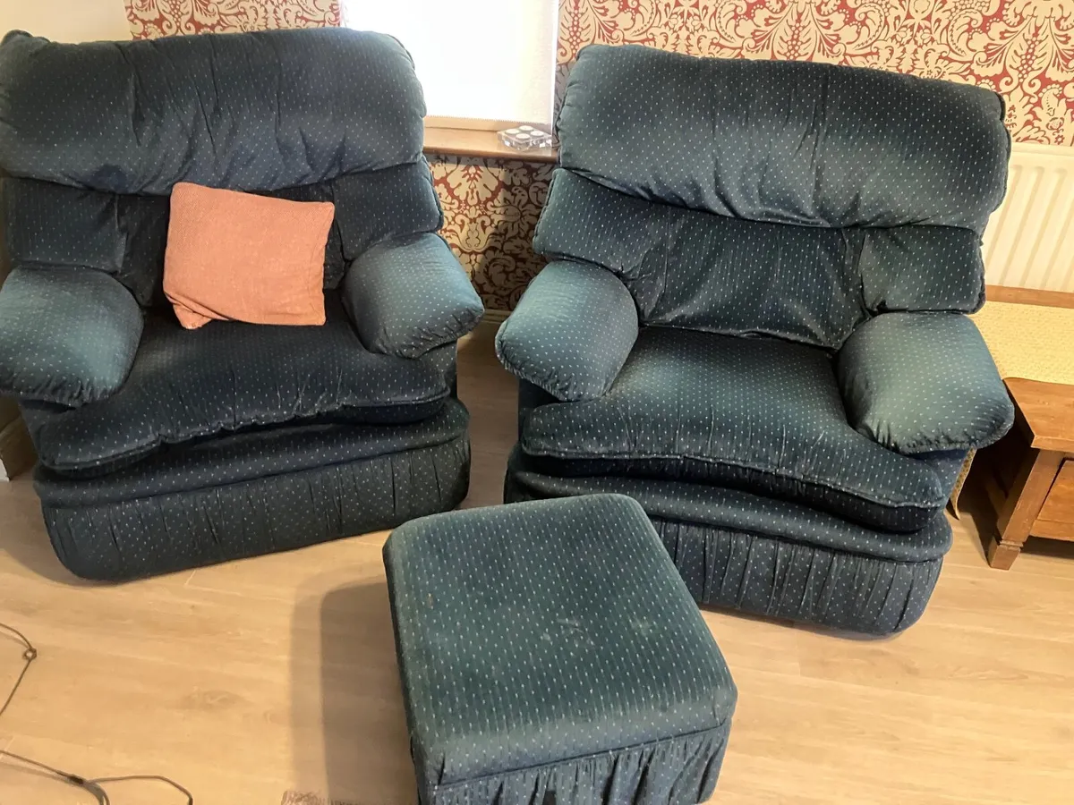 Living room furniture /Free - Image 2