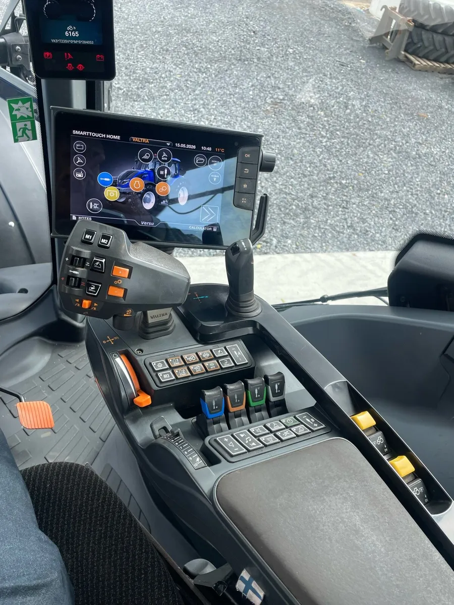 Valtra t235 - Image 4