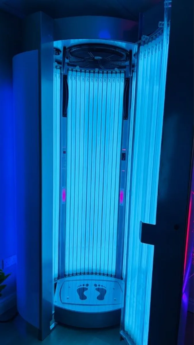 IXtreme v58 Tanning bed with vibro plate With manufacturer warranty - Image 4