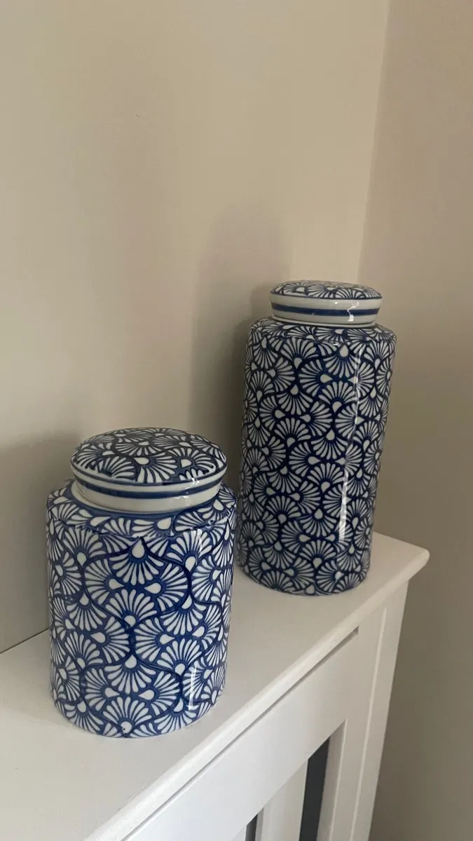Pair Of Ceramic Urns - Image 2