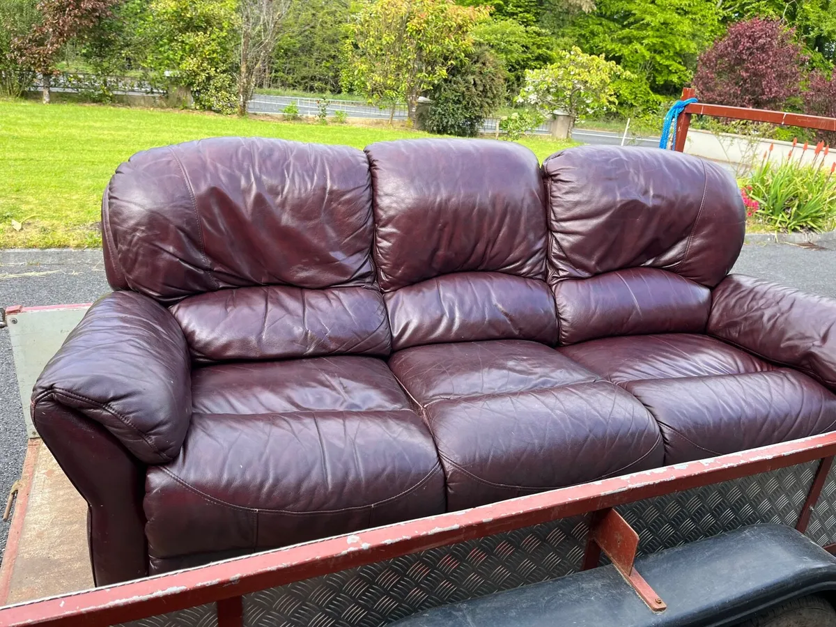 Couch - Image 2