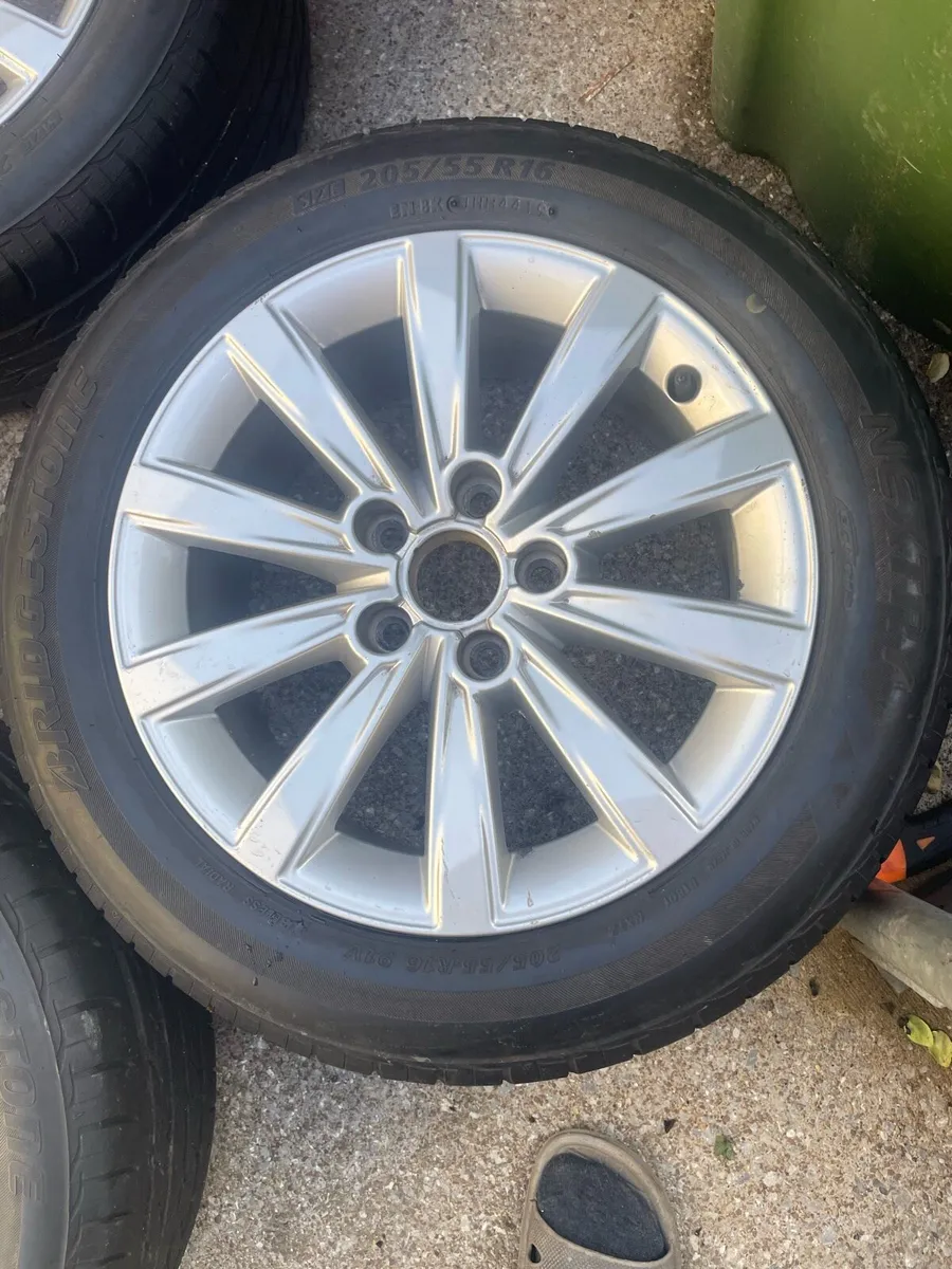 Audi Alloys 16 inch and tyres - Image 4