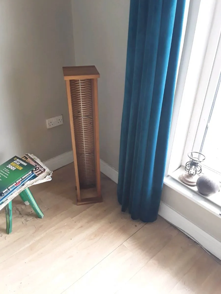 CD rack wood bargain 10e - Image 1