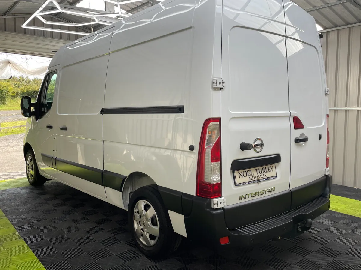 2024 Nissan Interstar L2 H2 135 FWD  LOW MILLAGE - Image 4