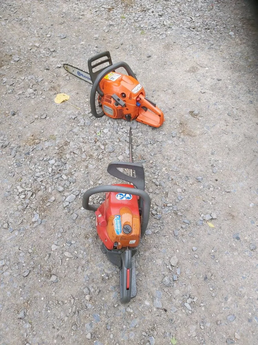 2 chainsaws - Image 1