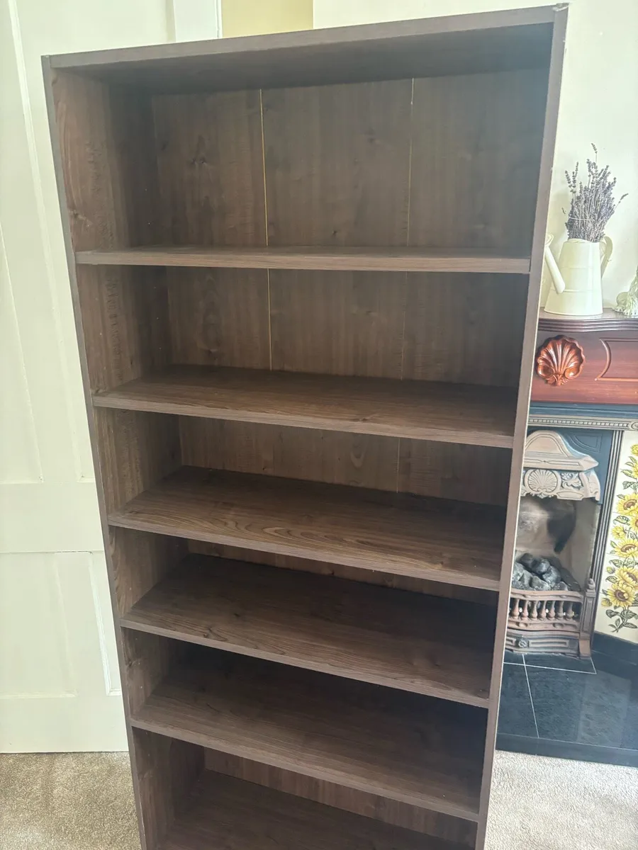 Book shelf - Image 2
