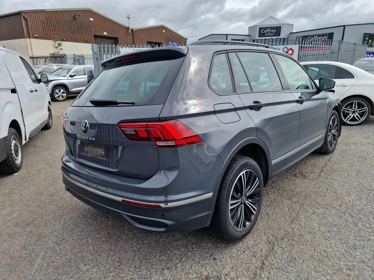 24 VW TIGUAN  2.0 TDI (DTRD) FOR BREAKING - Image 3