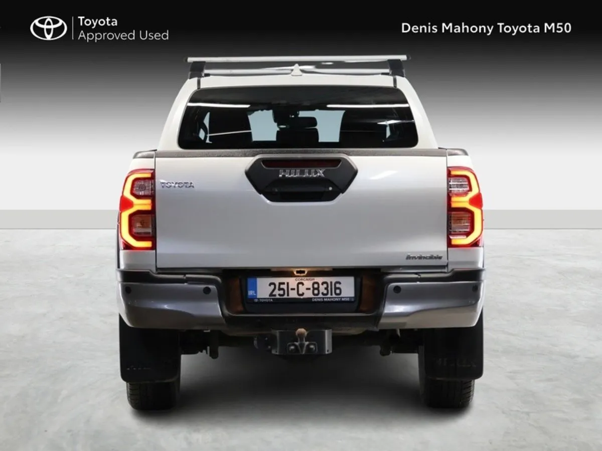 Toyota Hilux Invincible Double Cab Auto - Image 4