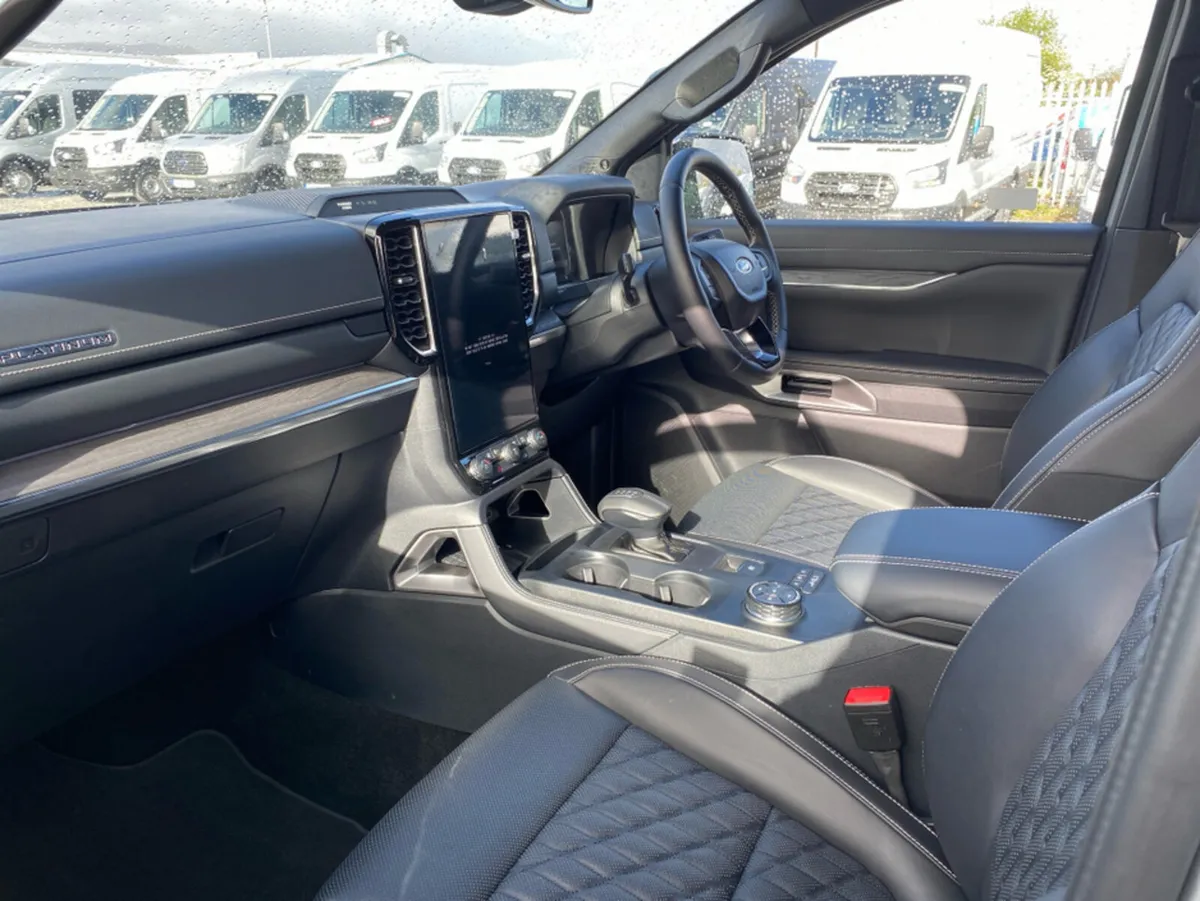 Ford Ranger 3.0 V6  Platinum..20" Wheels/ Matrix L - Image 3