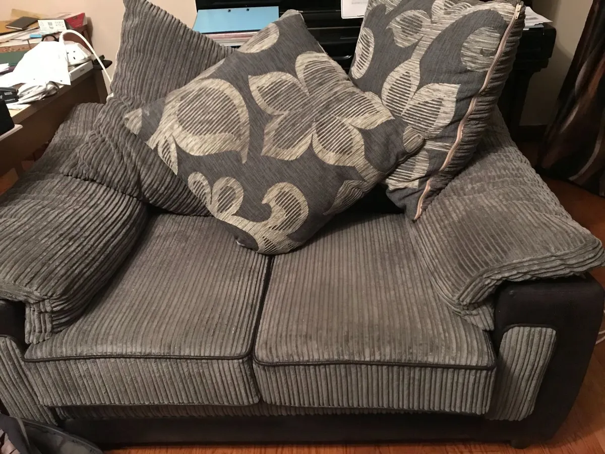 small two seater sofa - Image 2