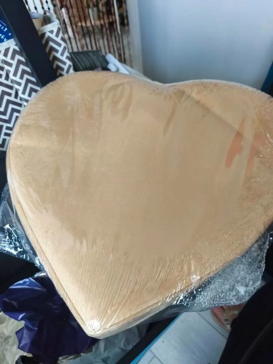 ** *3 large ottomans one heart storage stool*** - Image 3