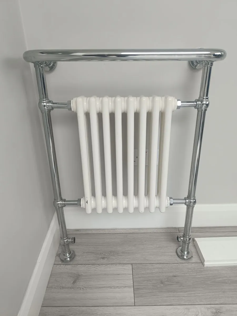 Bathroom radiator - Image 4