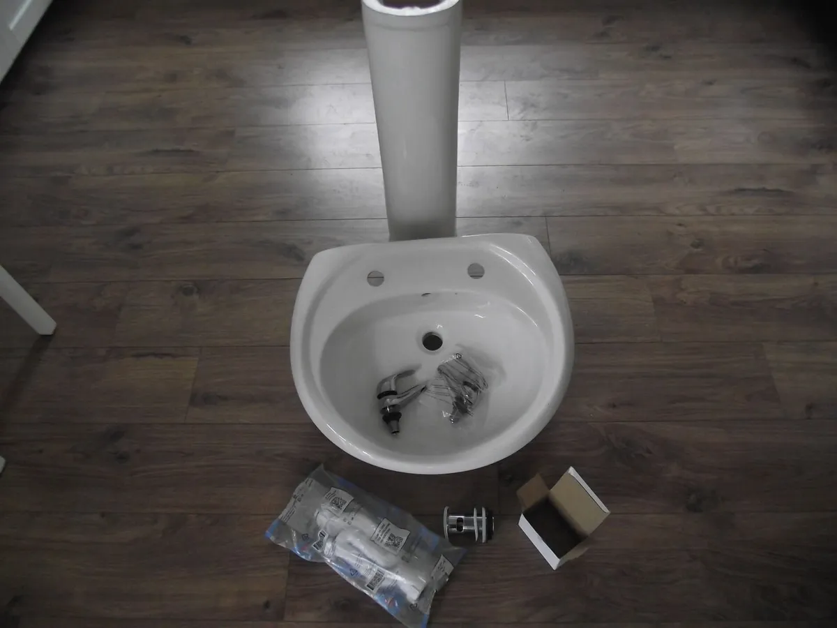bathroom sink - Image 4