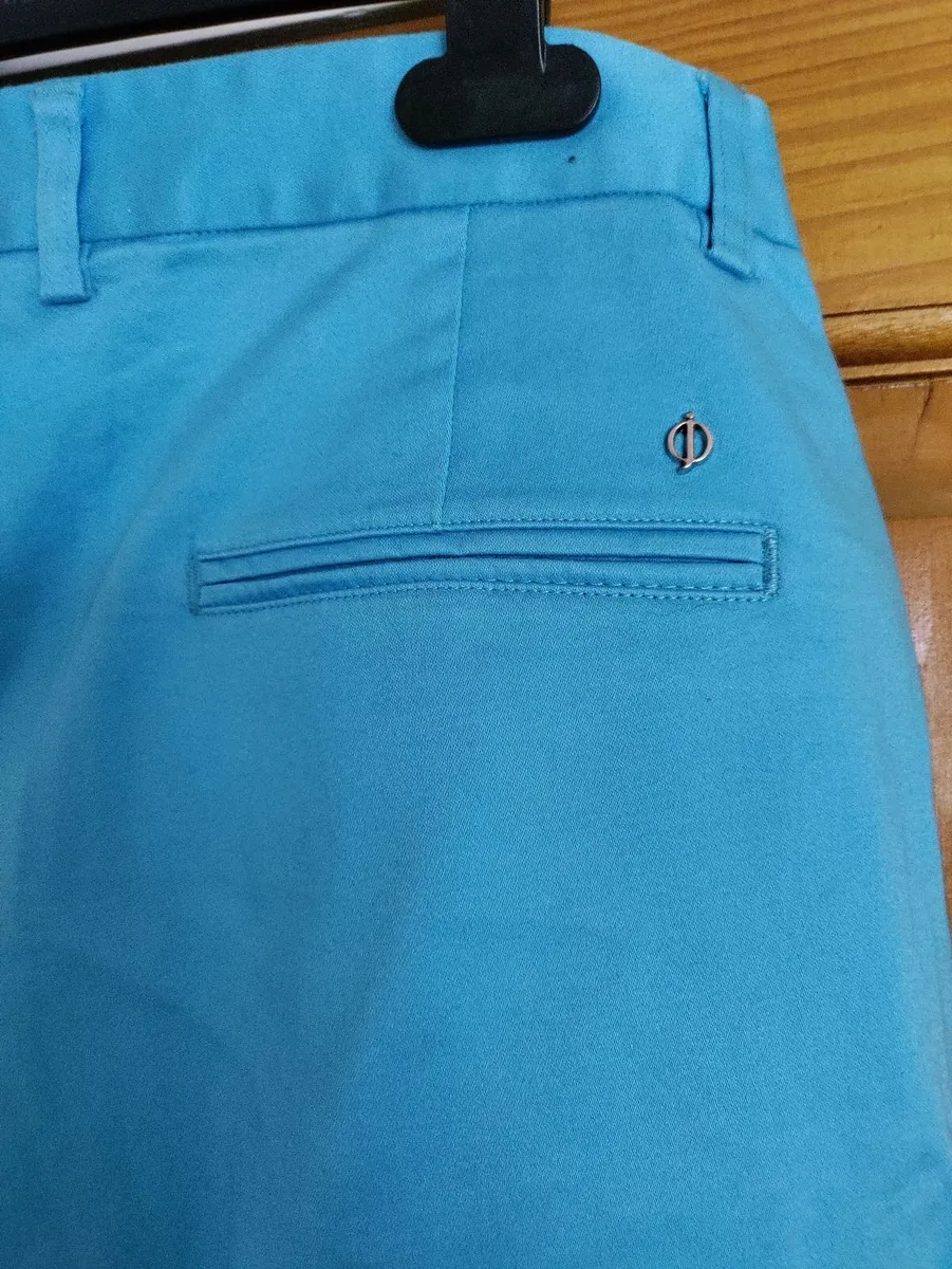 Oscar Jacobson Chino shorts 36w New - Image 4