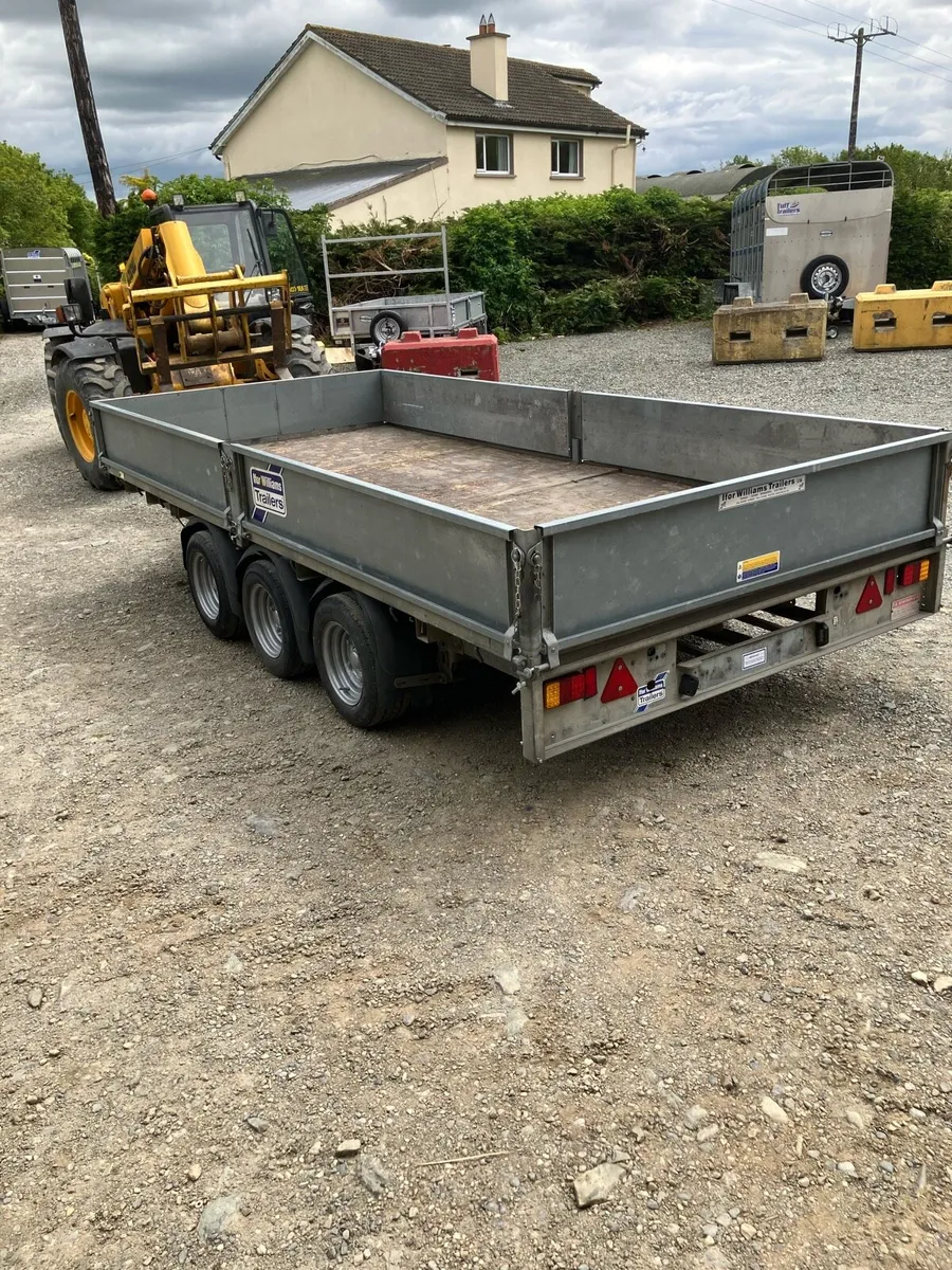 Trailers - Image 1